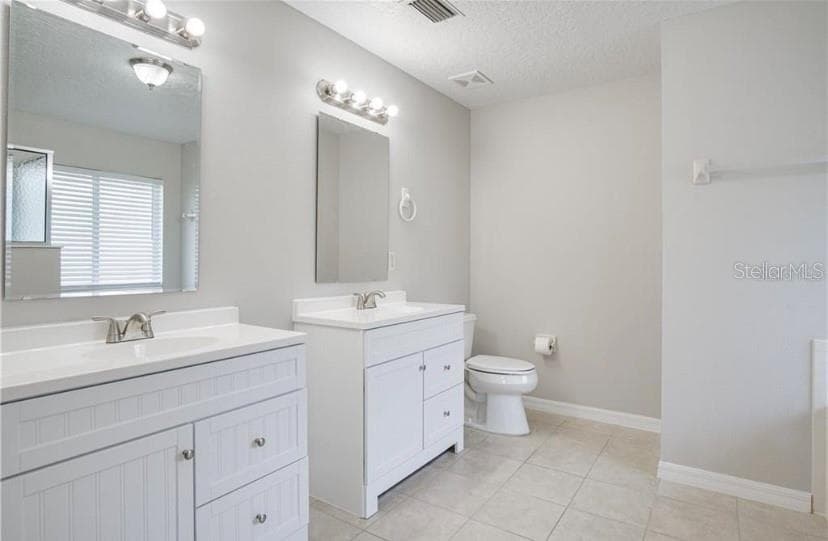 Single Family Residence at 27326 ORCHID GLADE ST, LEESBURG, photo 25 of 53
