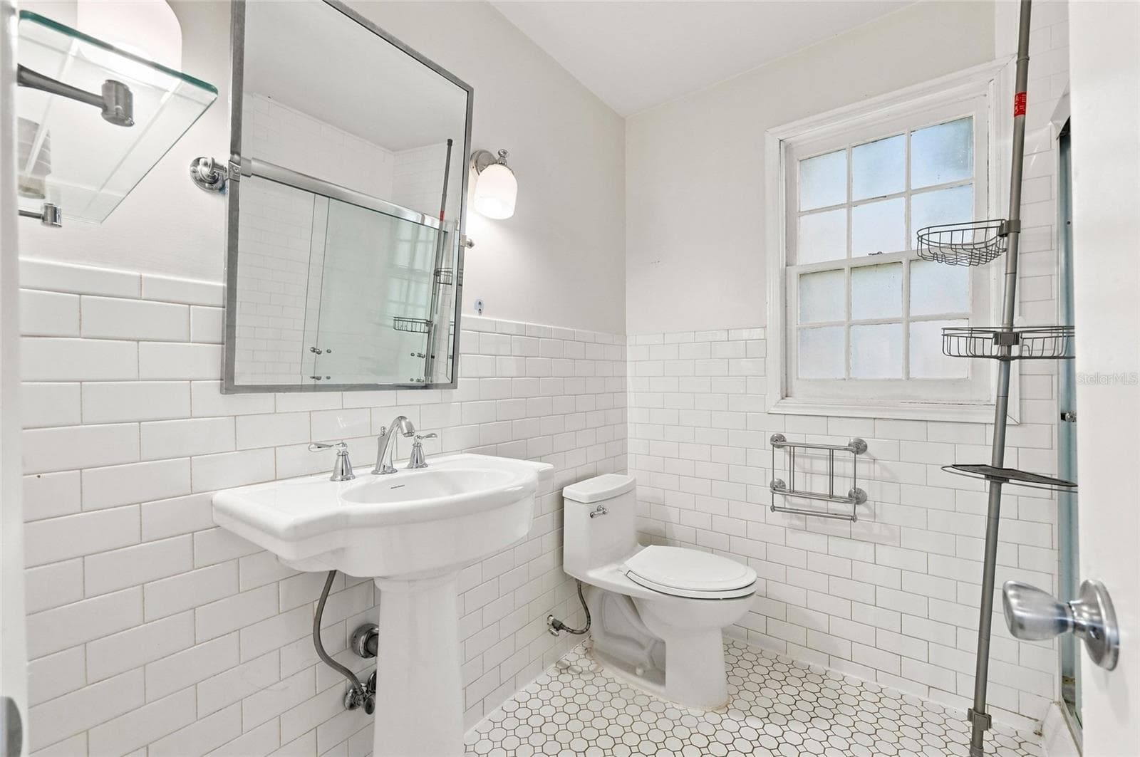 Single Family Residence at 4 E BAY ST, DAVENPORT, photo 7 of 15