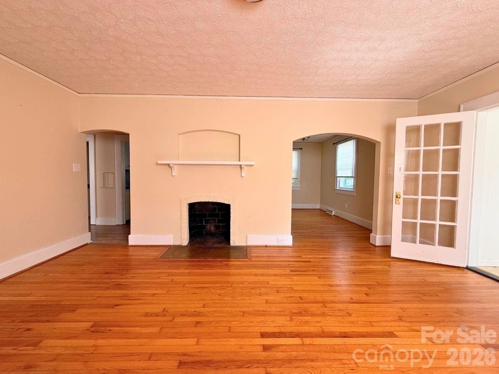 Living Room - 1351 S Aspen Street, Lincolnton