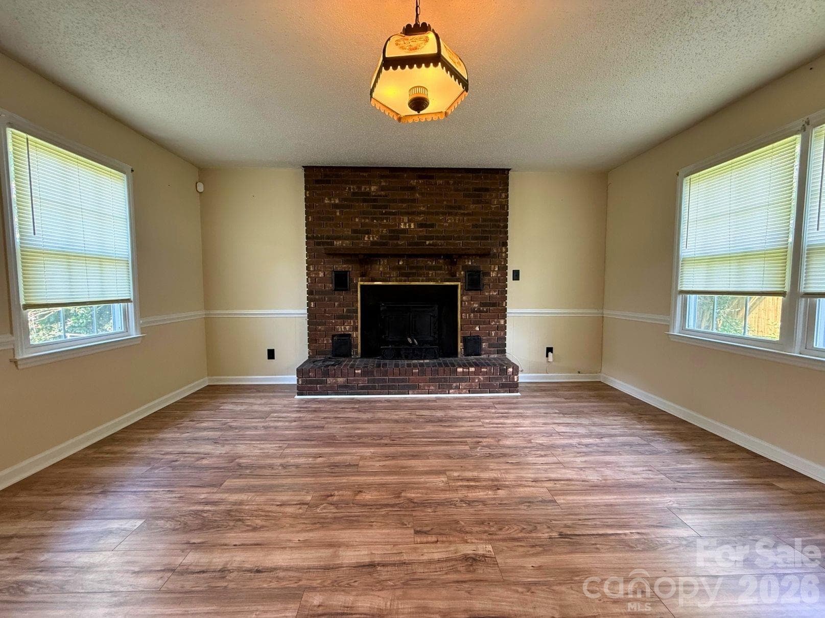 Den - 1351 S Aspen Street, Lincolnton