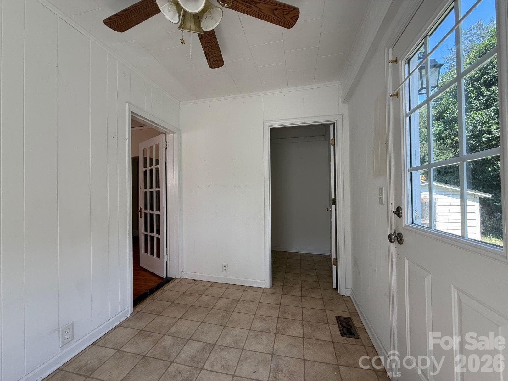 Mud room - 1351 S Aspen Street, Lincolnton