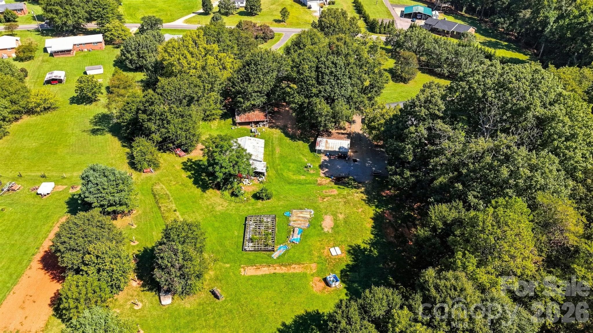 View showing all of the buildings - 1261 Davis Road, Lincolnton