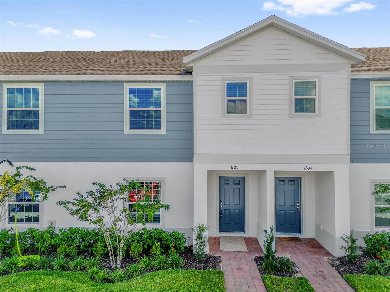 1108 SAND TORCH CIR