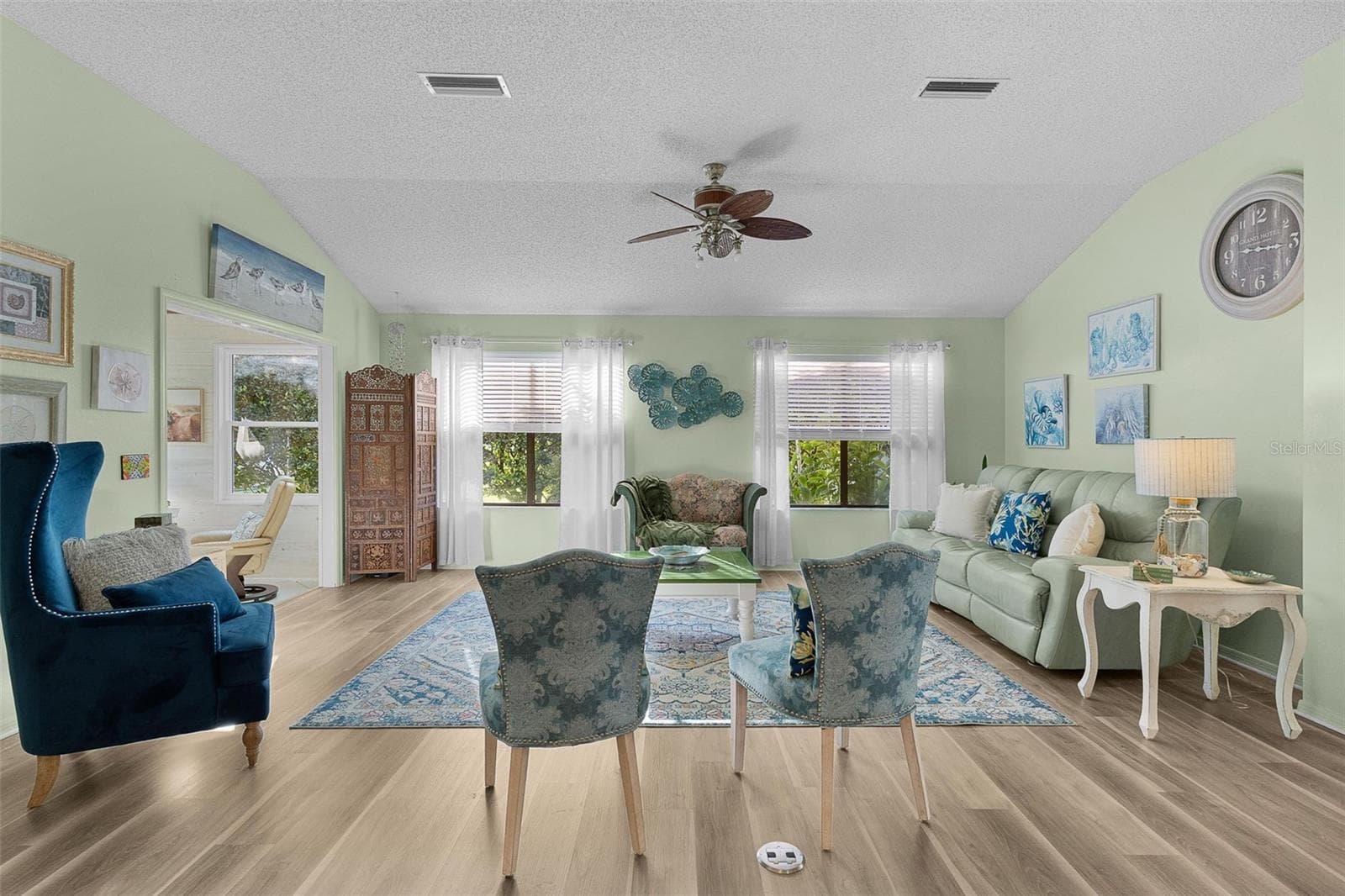 Single Family Residence at 611 LISBON LN, THE VILLAGES, photo 9 of 47