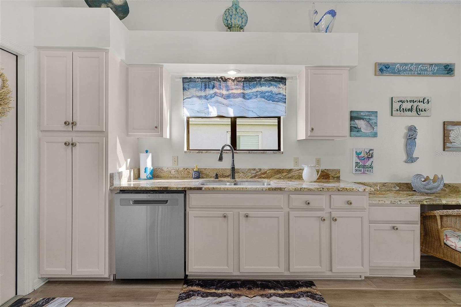 Single Family Residence at 611 LISBON LN, THE VILLAGES, photo 16 of 47
