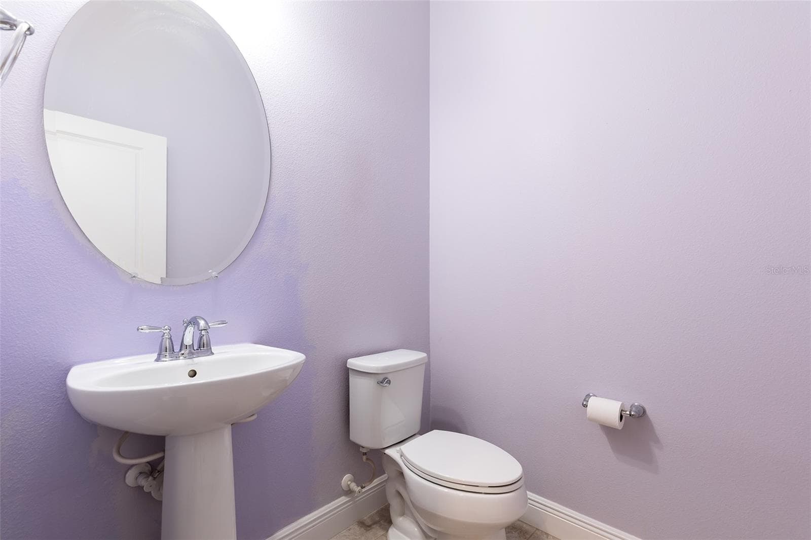 Half bath downstairs - 995 KARST TREE LN, APOPKA