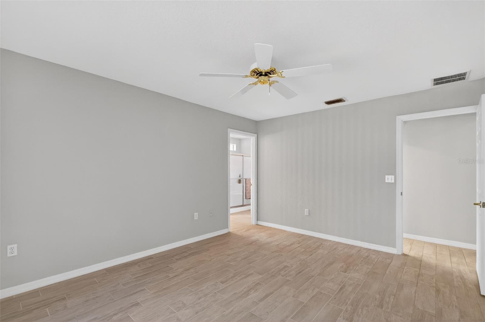Primary suite - 8907 SE 141ST LOOP, SUMMERFIELD