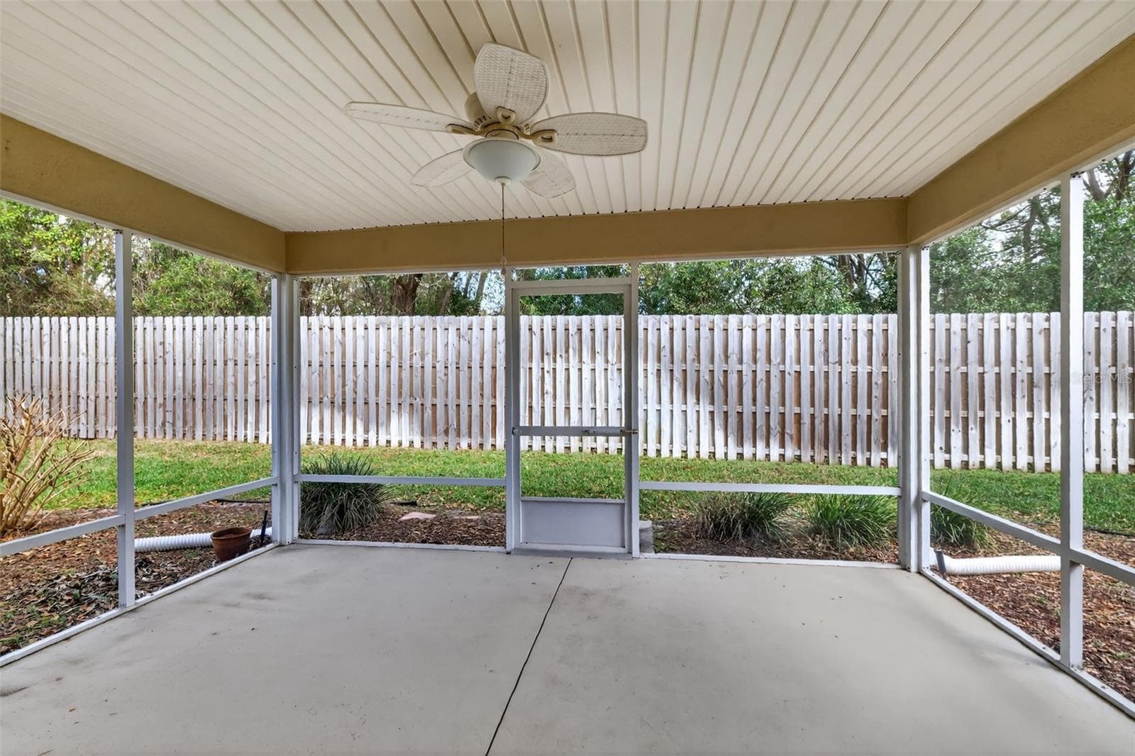 Lanai - 8907 SE 141ST LOOP, SUMMERFIELD