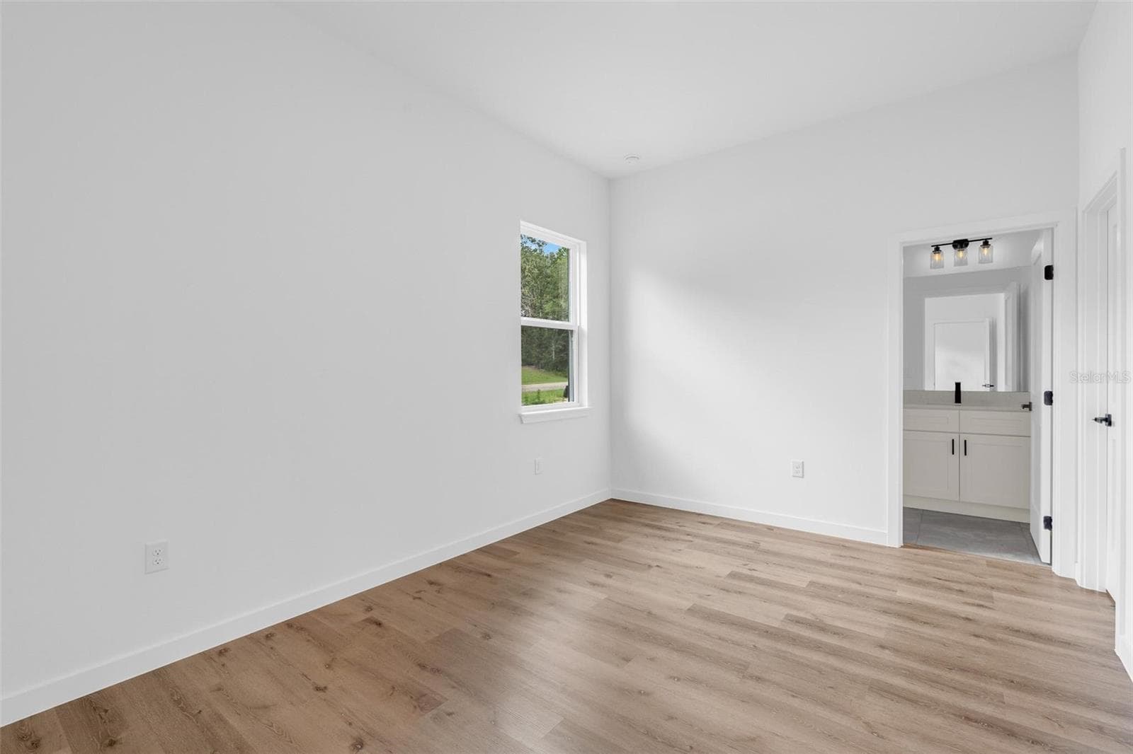 Single Family Residence at 10615 N DIDISCUS DR, CITRUS SPRINGS, photo 27 of 37