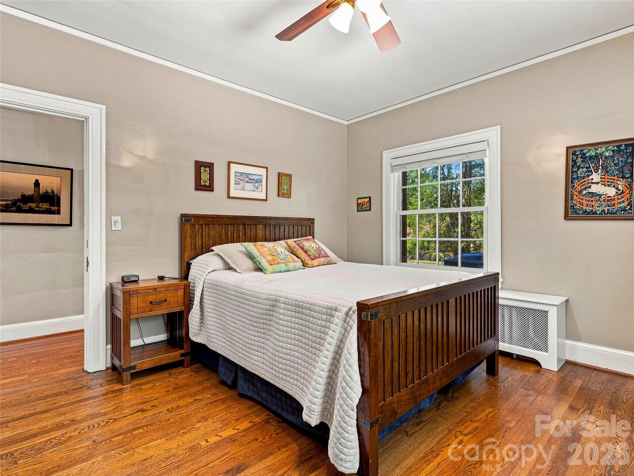 3rd bedroom with hardwood floors - 14 Griffing Boulevard, Asheville
