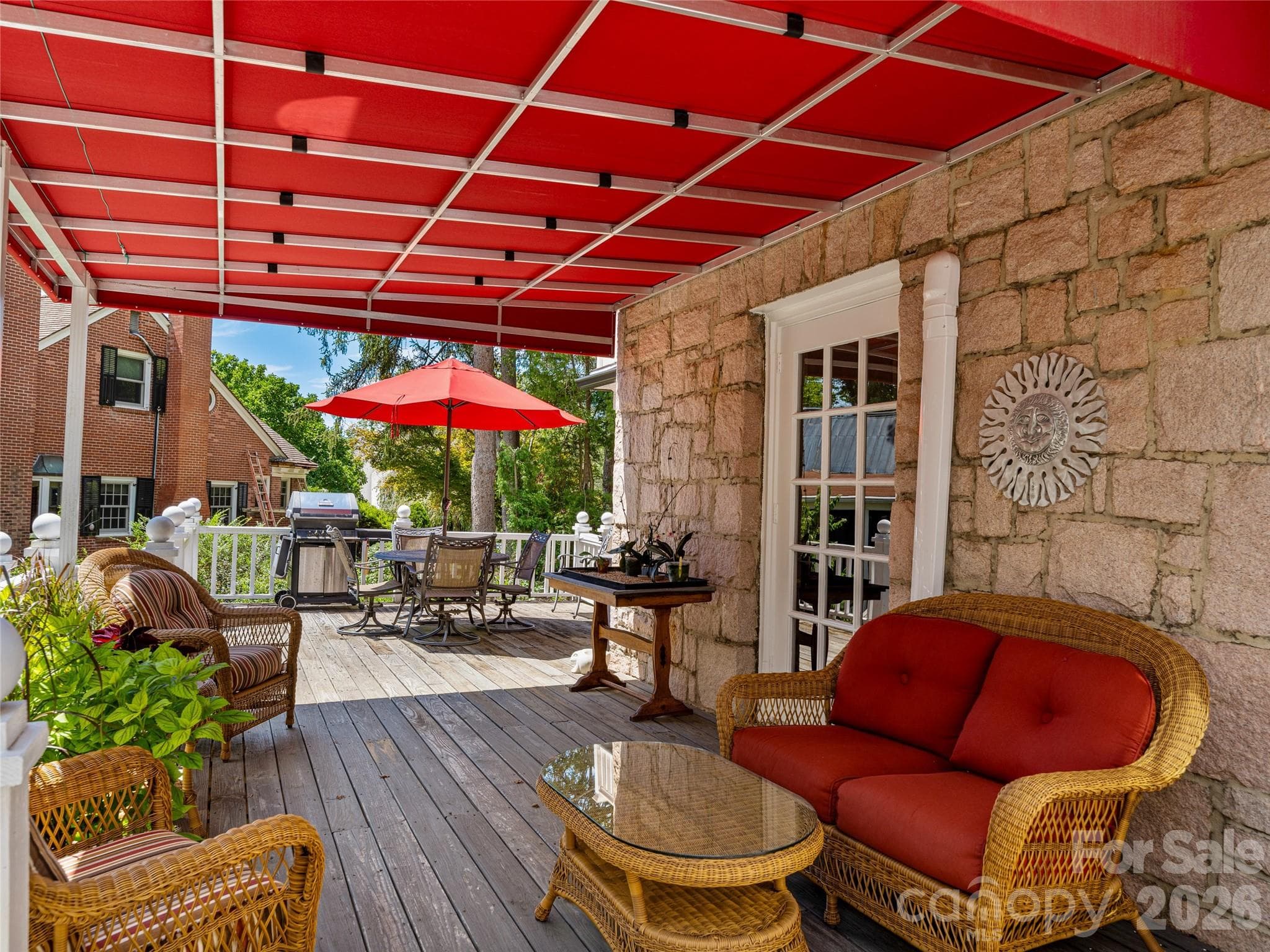 Relax on the covered deck... - 14 Griffing Boulevard, Asheville