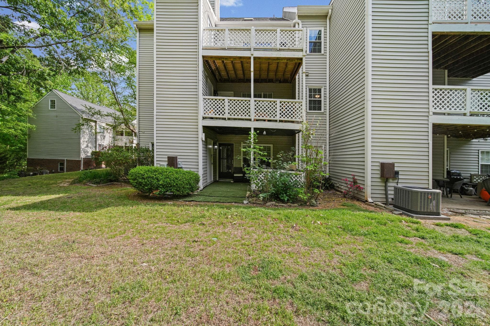 Condominium at 503 Gooseneck Drive, Cary, photo 33 of 42