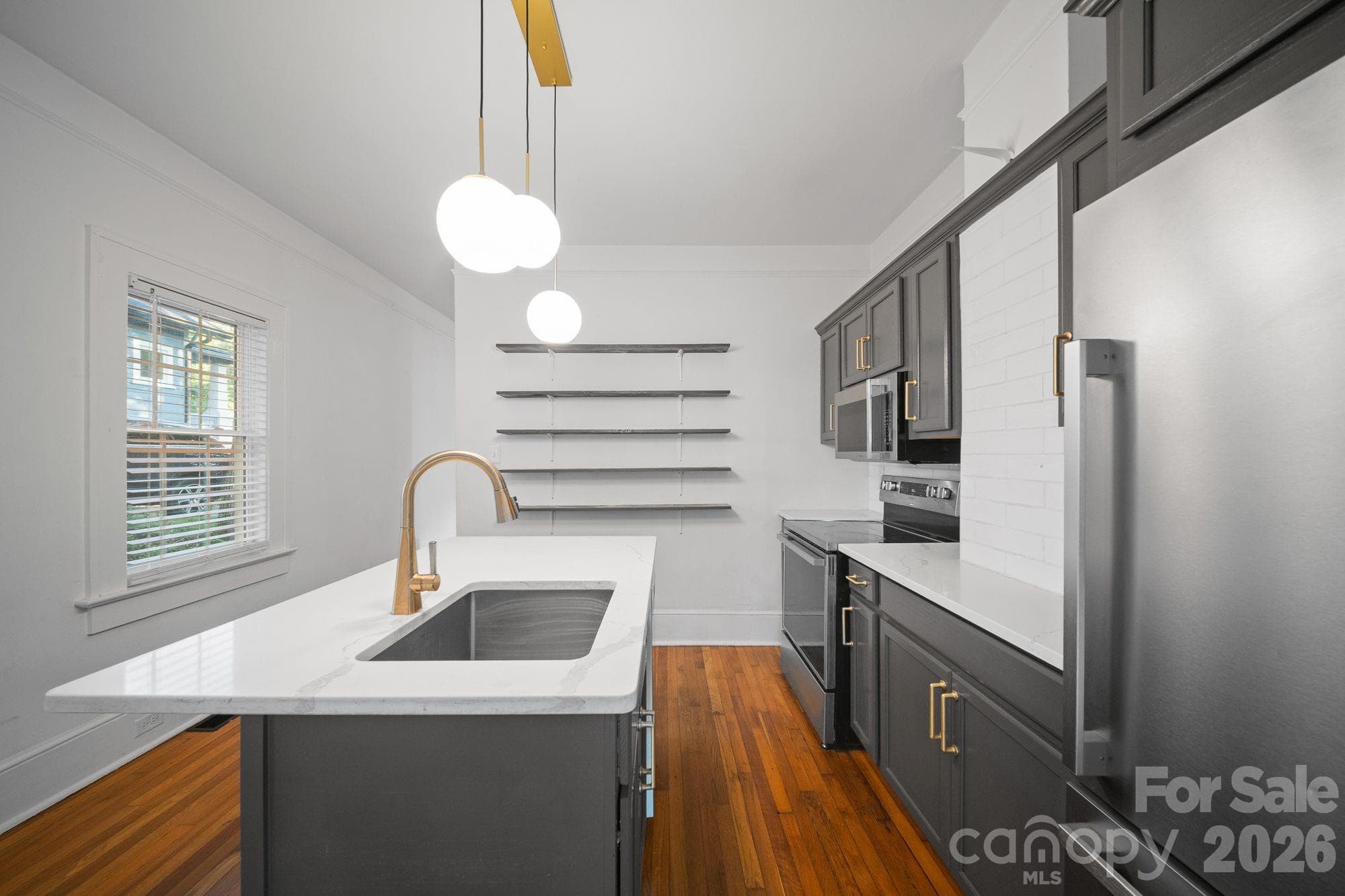 Single Family Residence at 124 State Street, Asheville, photo 8 of 28