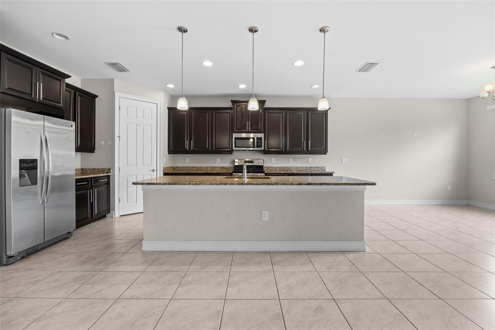 Single Family Residence at 3987 ASHENTREE CT, FORT MYERS, photo 17 of 54