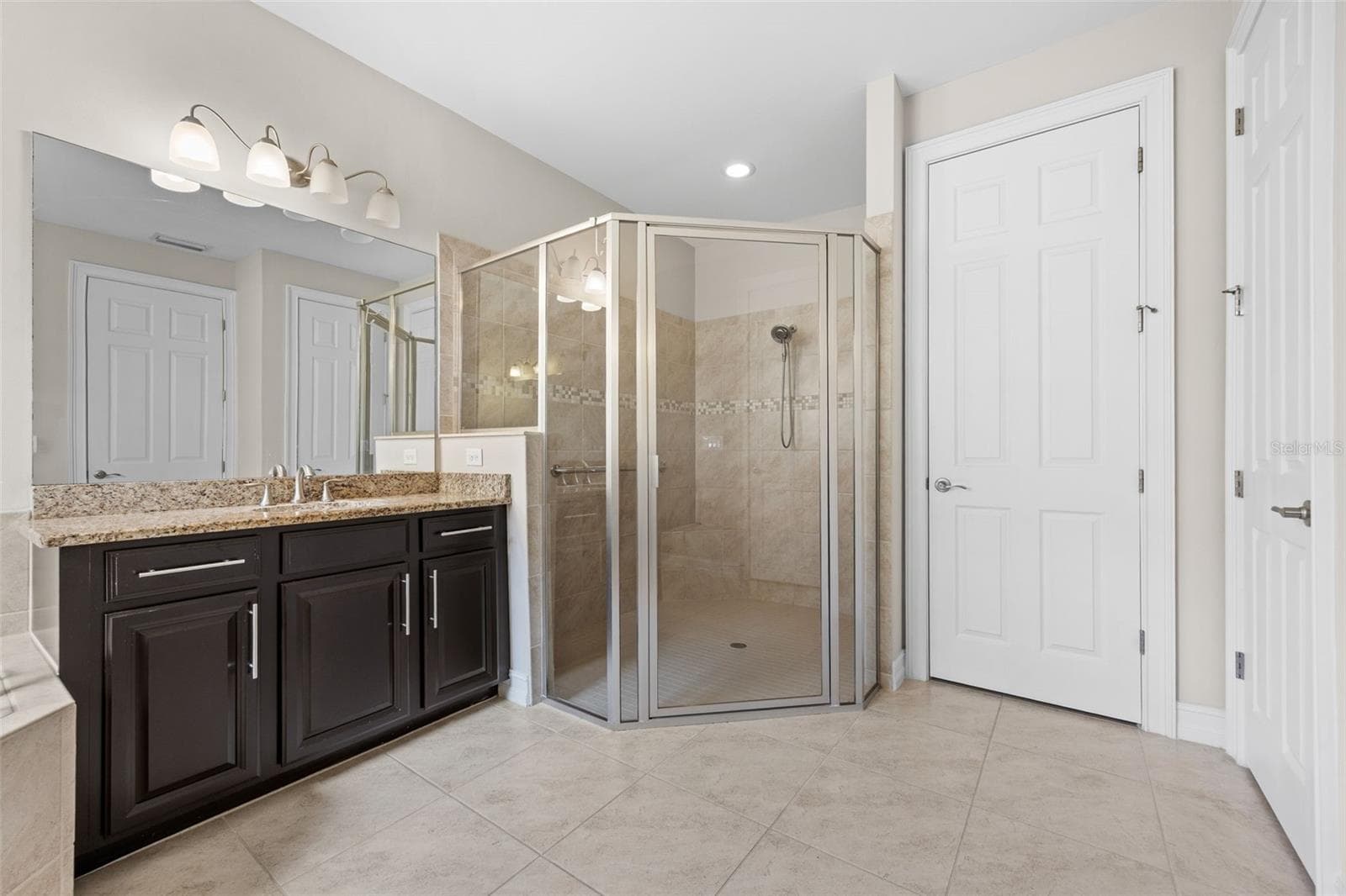 Single Family Residence at 3987 ASHENTREE CT, FORT MYERS, photo 27 of 54