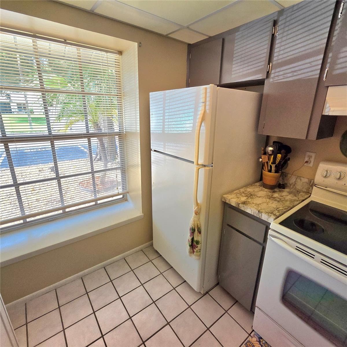 Villa at 7249 PARKSIDE VILLAS DR N, ST PETERSBURG, photo 12 of 42