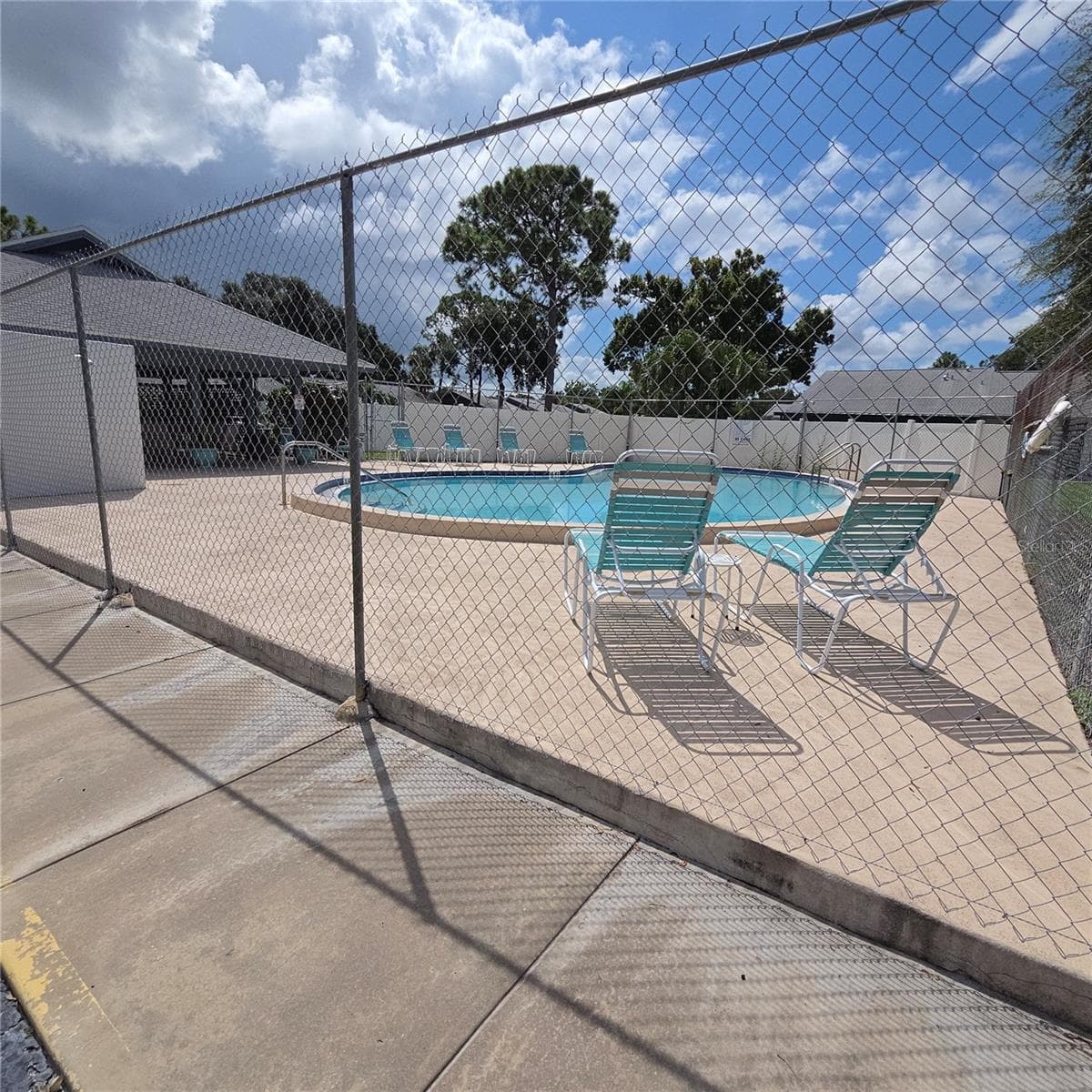 Villa at 7249 PARKSIDE VILLAS DR N, ST PETERSBURG, photo 39 of 42