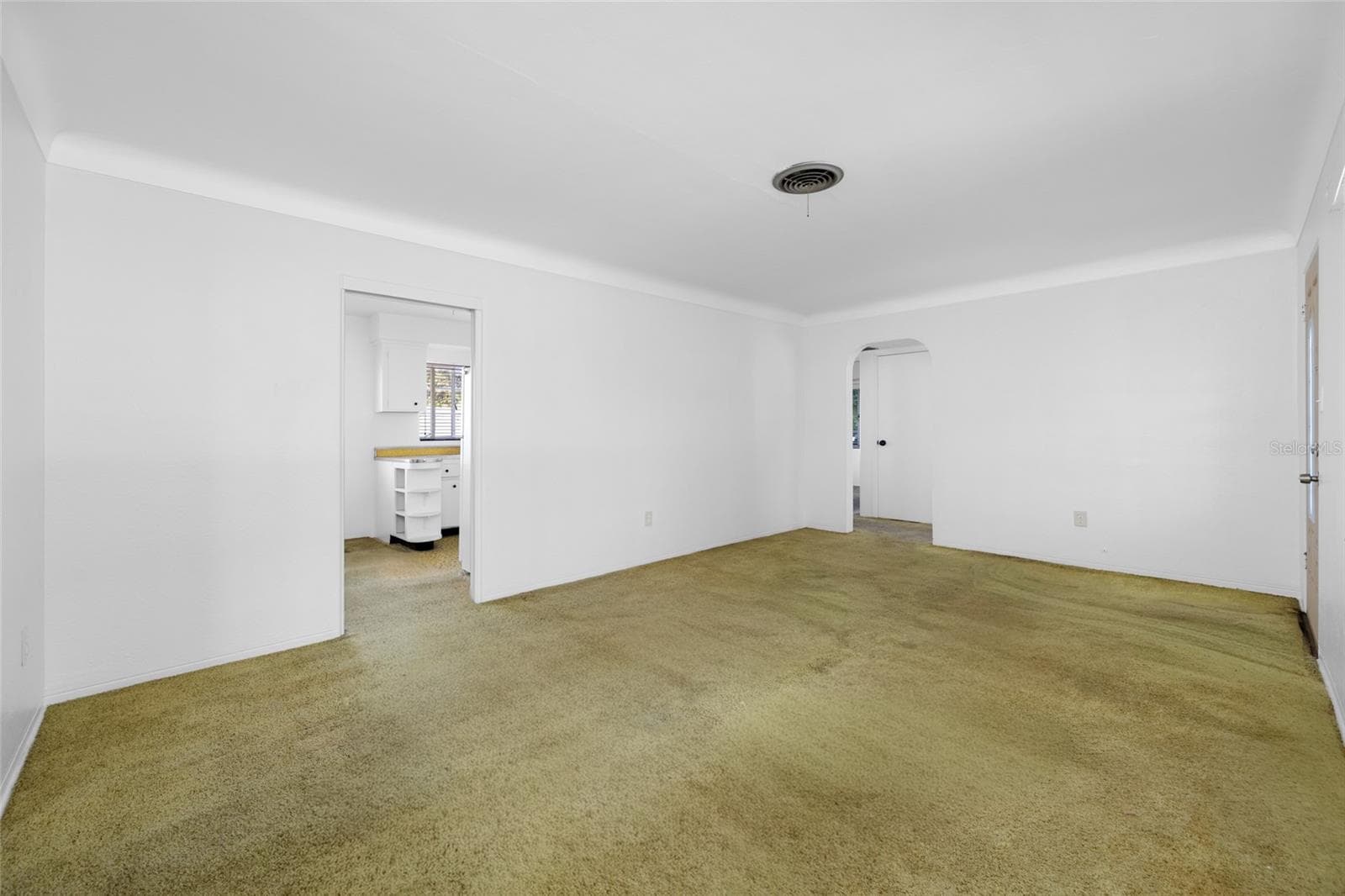 Single Family Residence at 5000 9TH AVE N, ST PETERSBURG, photo 6 of 44