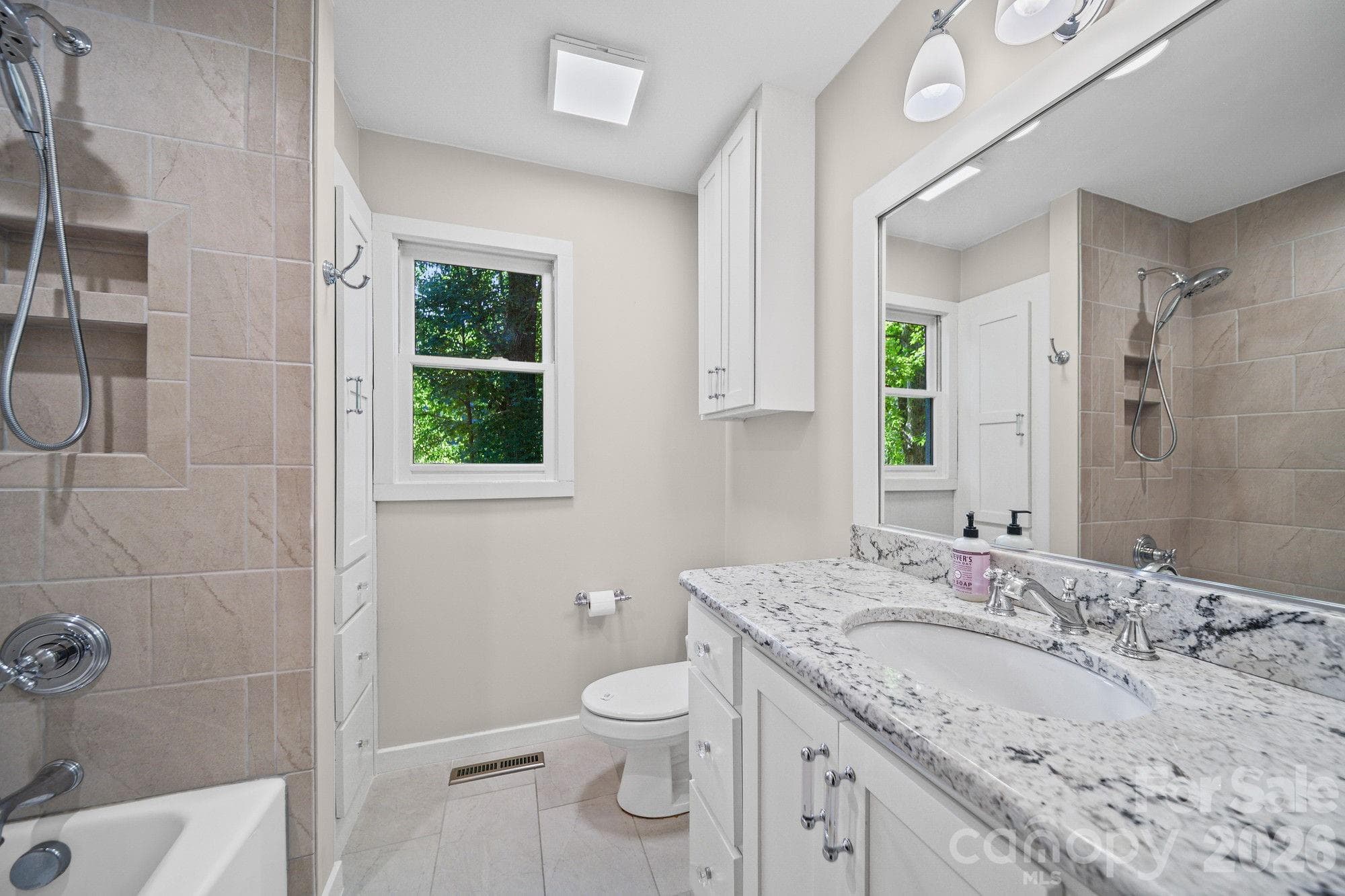 Single Family Residence at 821 Deer Path Place, Mooresville, photo 22 of 35