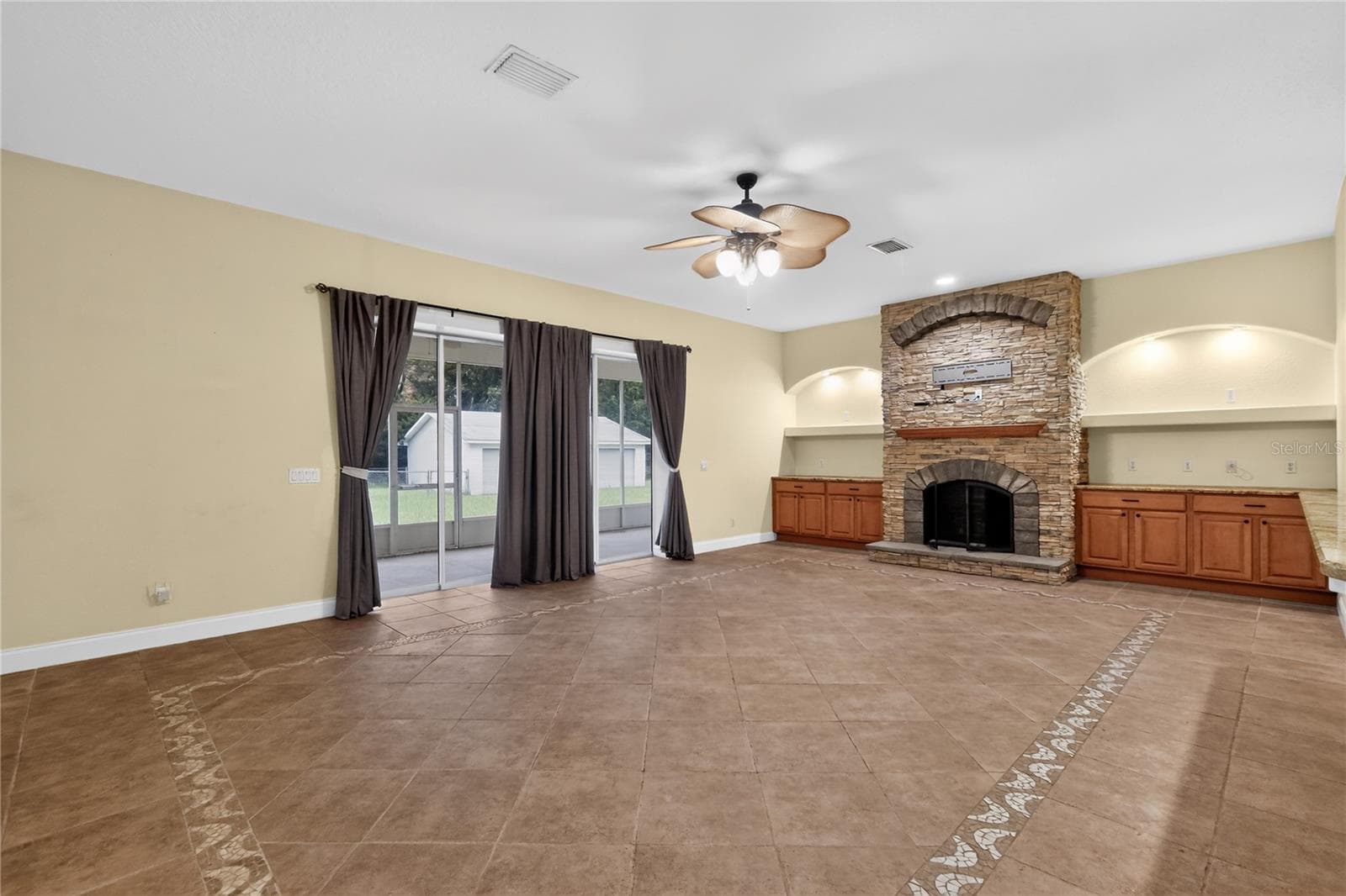 Single Family Residence at 3049 W LAUREL ST, LECANTO, photo 12 of 38