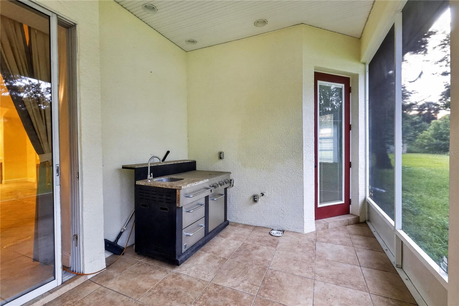 Single Family Residence at 3049 W LAUREL ST, LECANTO, photo 33 of 38
