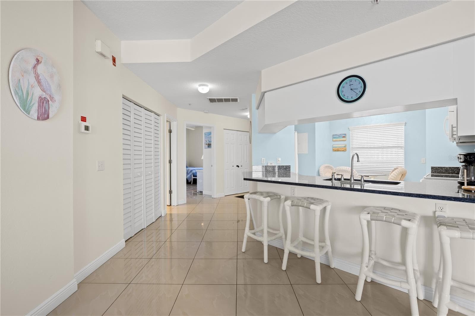 Bar Area - 12935 GULF LN #205, MADEIRA BEACH