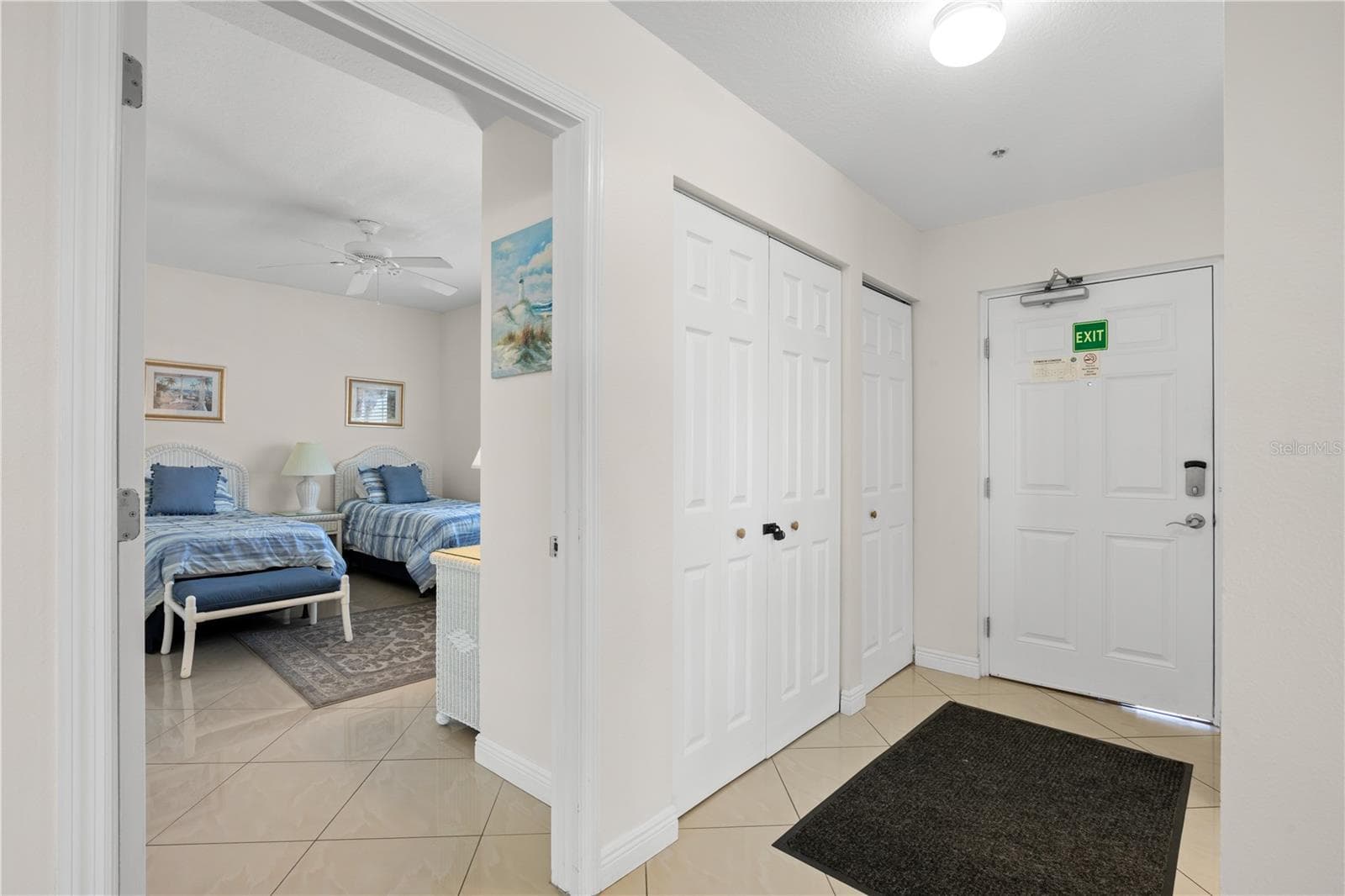 Entry hall/2nd Bedroom - 12935 GULF LN #205, MADEIRA BEACH