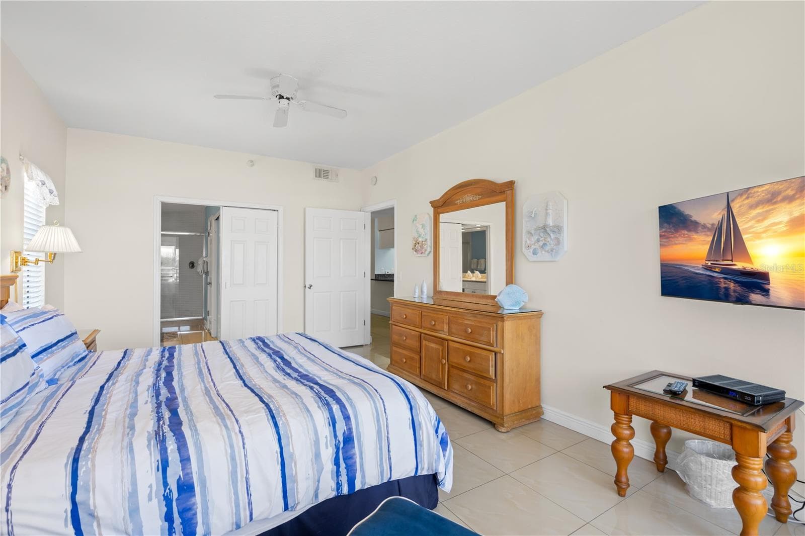 Primary Bedroom - 12935 GULF LN #205, MADEIRA BEACH