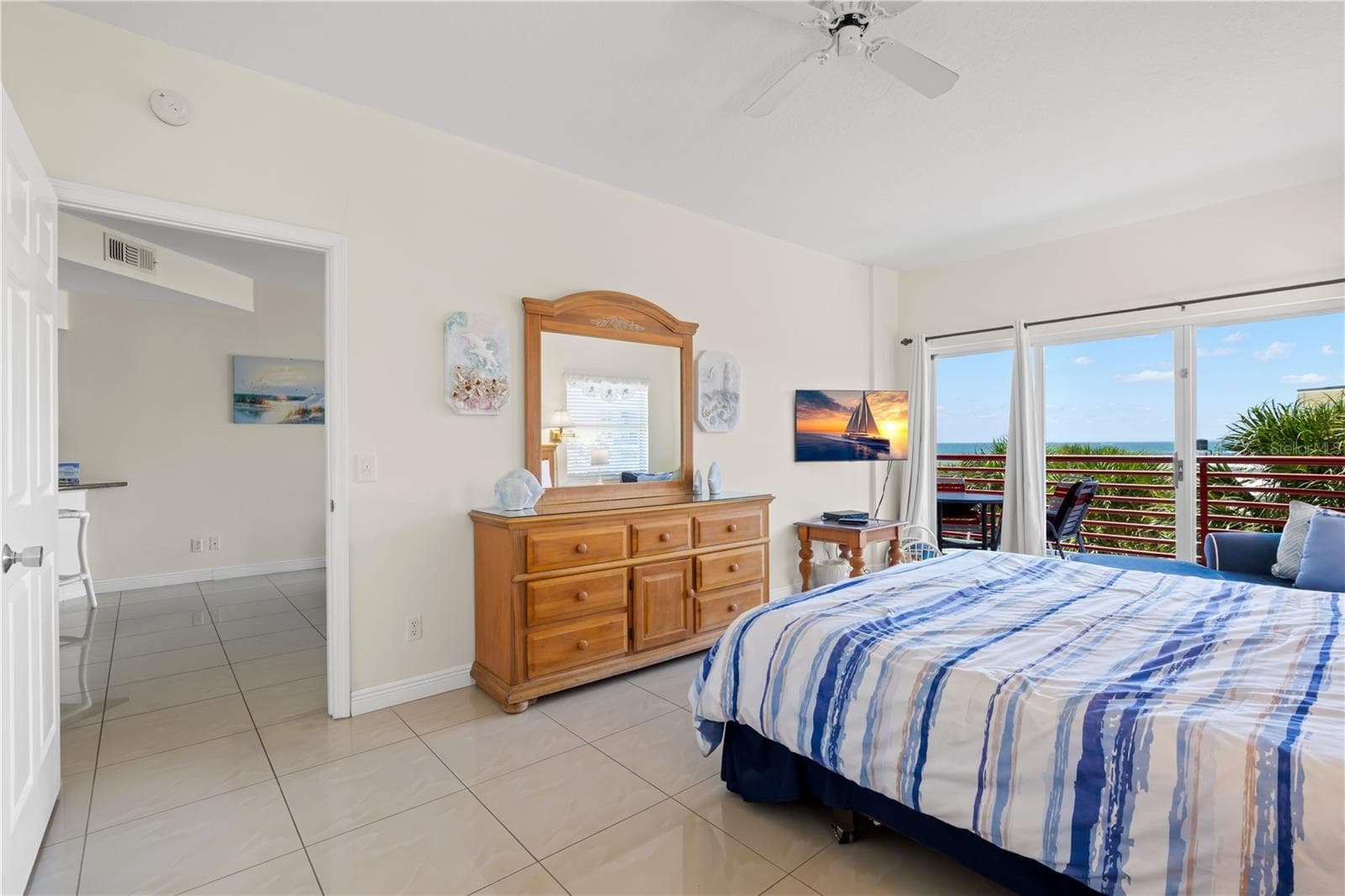 Primary Bedroom - 12935 GULF LN #205, MADEIRA BEACH