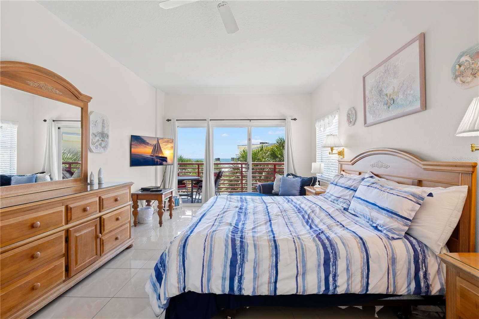 Primary Bedroom - 12935 GULF LN #205, MADEIRA BEACH