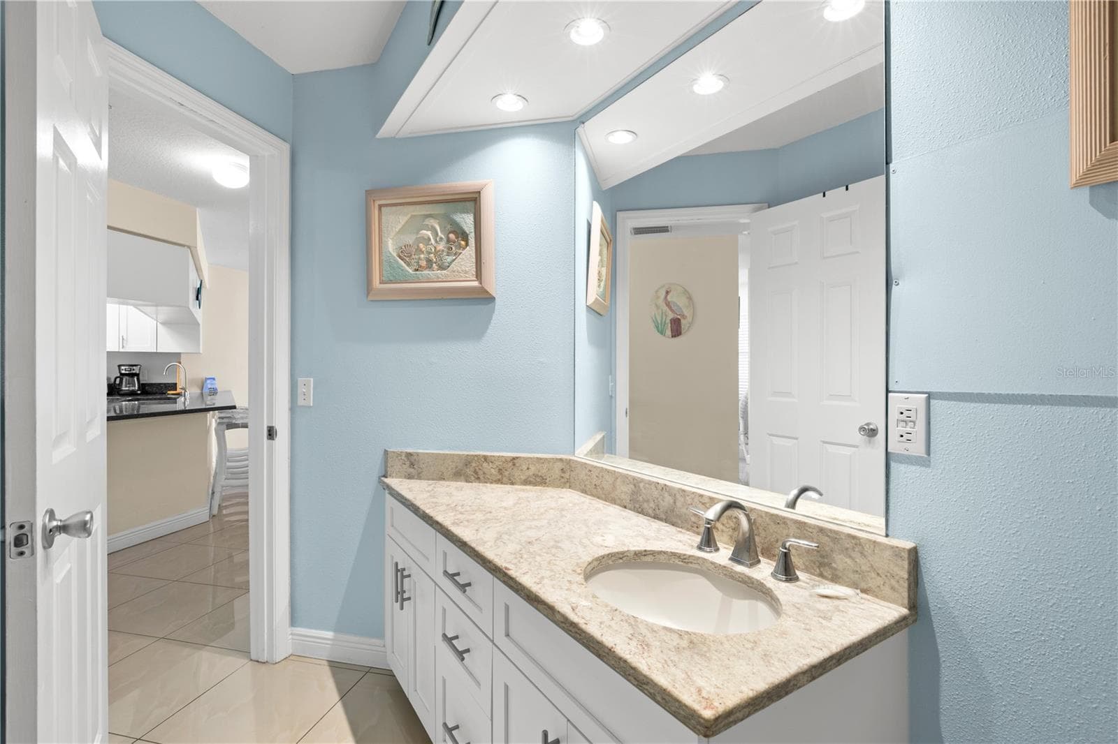 Hall Bathroom - 12935 GULF LN #205, MADEIRA BEACH