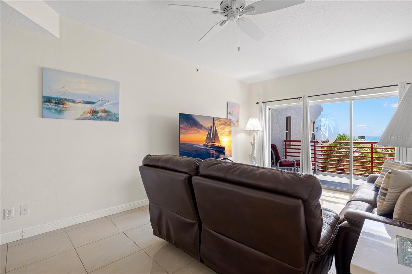 Living Area - 12935 GULF LN #205, MADEIRA BEACH