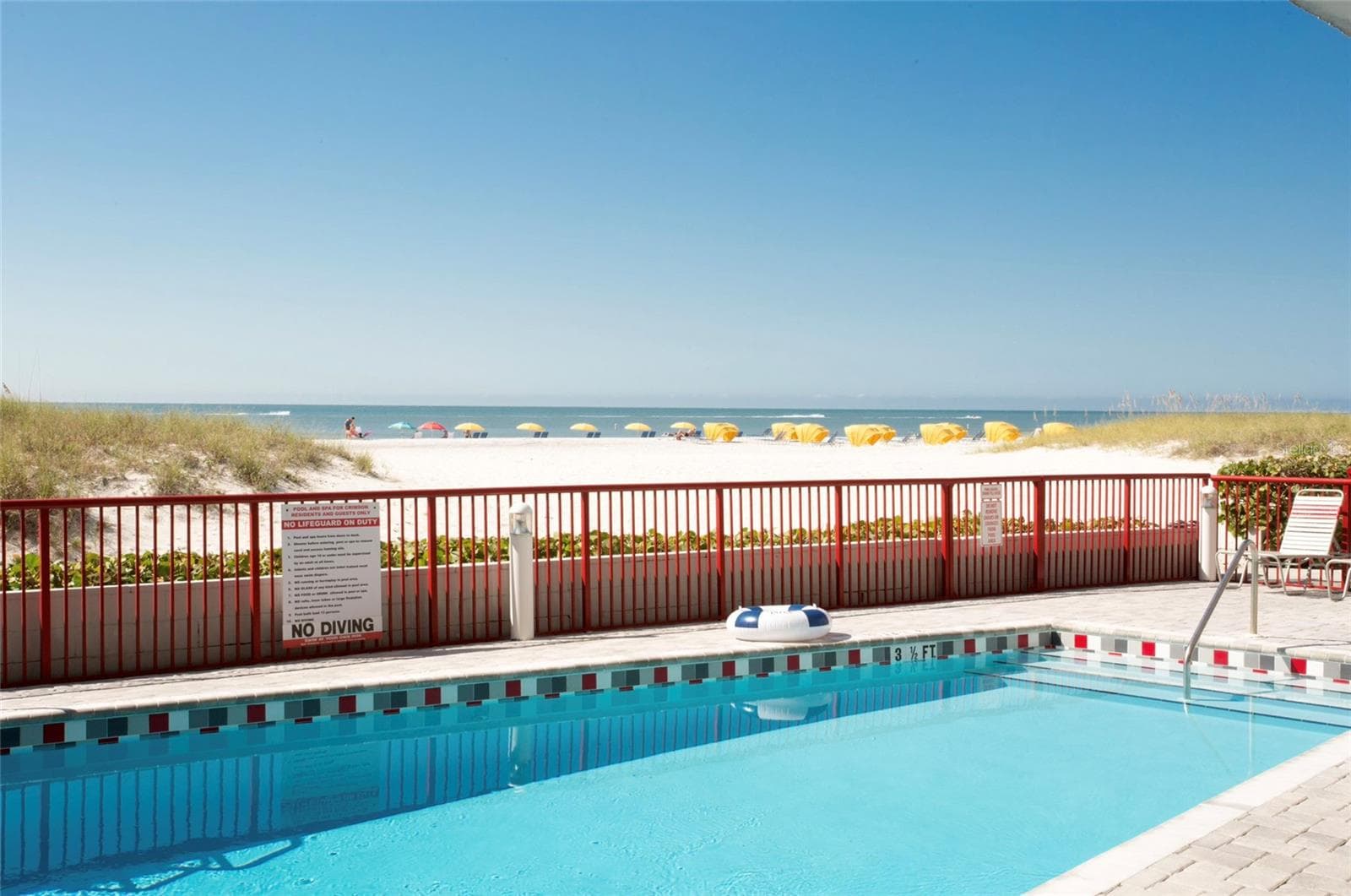 Pool with beach access - 12935 GULF LN #205, MADEIRA BEACH