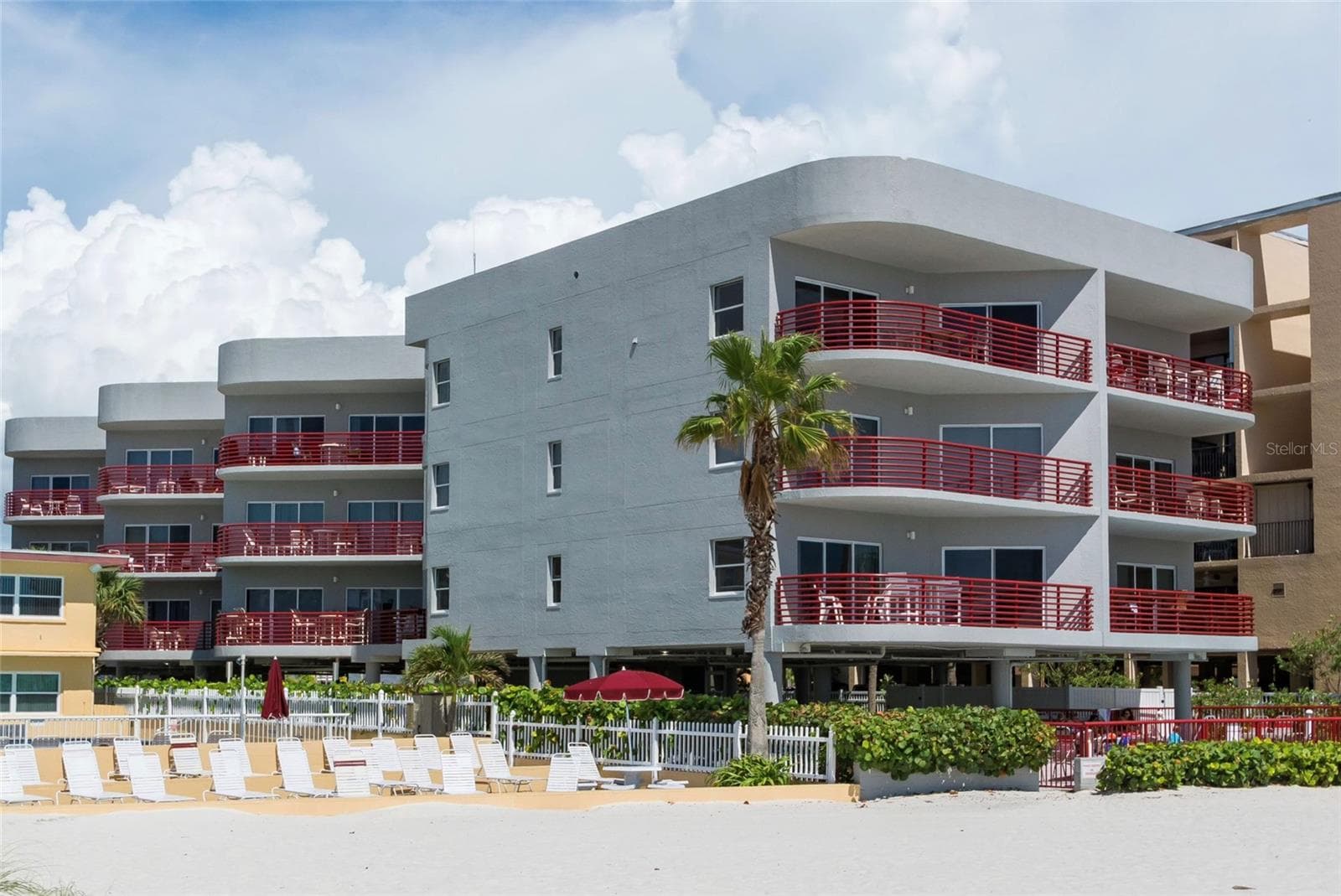 Building Exterior - 12935 GULF LN #205, MADEIRA BEACH