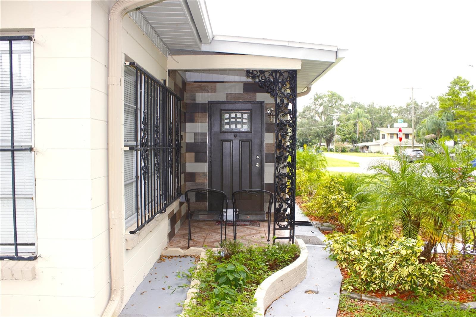 Single Family Residence at 3201 RIVER GROVE DR, TAMPA, photo 2 of 82