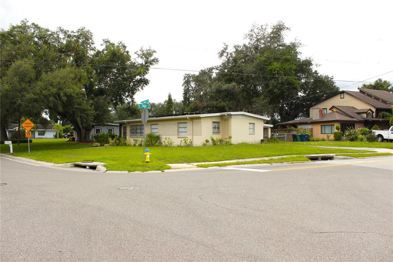 Single Family Residence at 3201 RIVER GROVE DR, TAMPA, photo 5 of 82