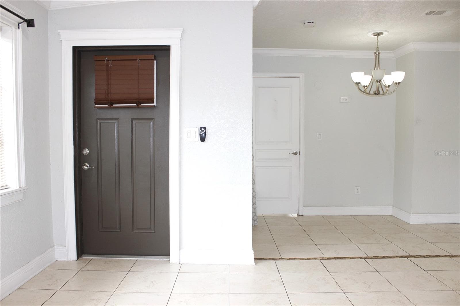 Single Family Residence at 3201 RIVER GROVE DR, TAMPA, photo 9 of 82