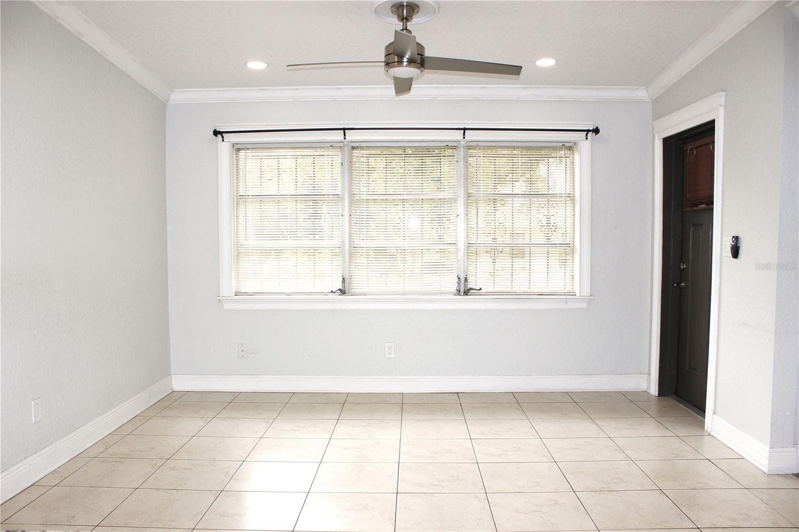 Single Family Residence at 3201 RIVER GROVE DR, TAMPA, photo 10 of 82