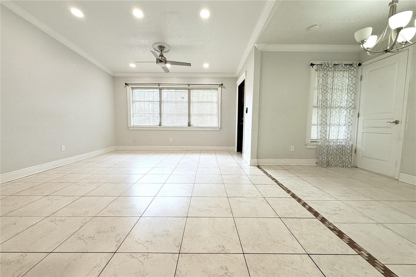 Single Family Residence at 3201 RIVER GROVE DR, TAMPA, photo 13 of 82