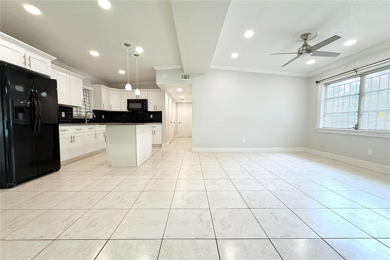 Single Family Residence at 3201 RIVER GROVE DR, TAMPA, photo 15 of 82