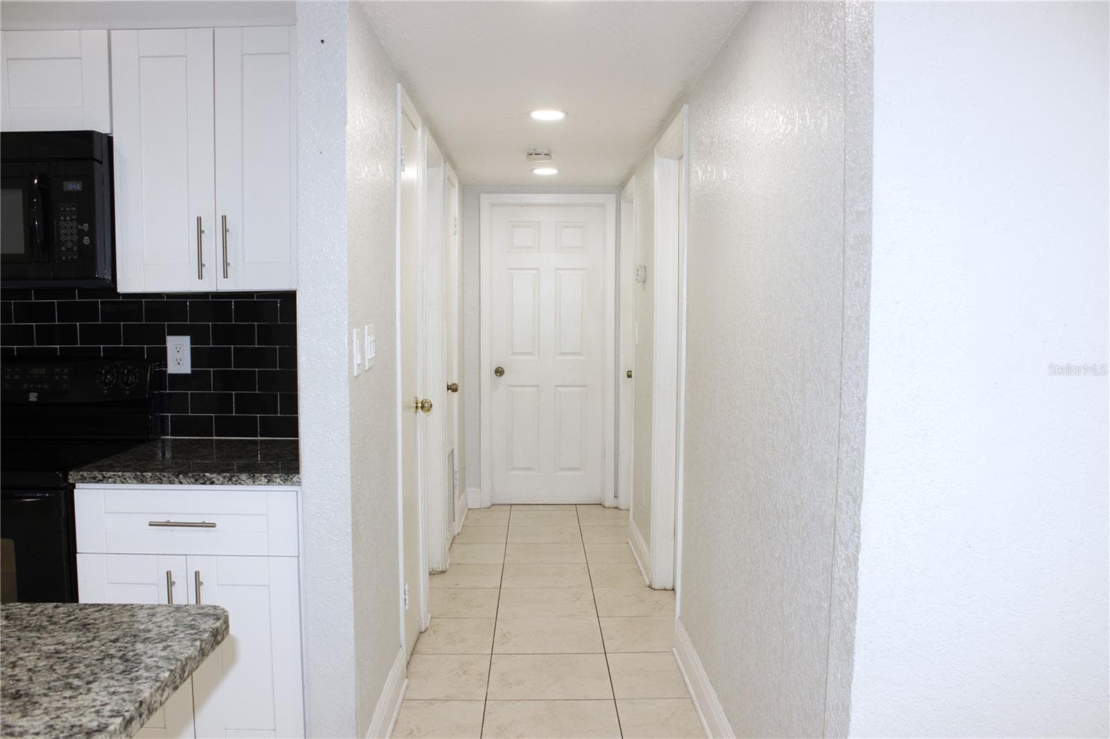 Single Family Residence at 3201 RIVER GROVE DR, TAMPA, photo 34 of 82