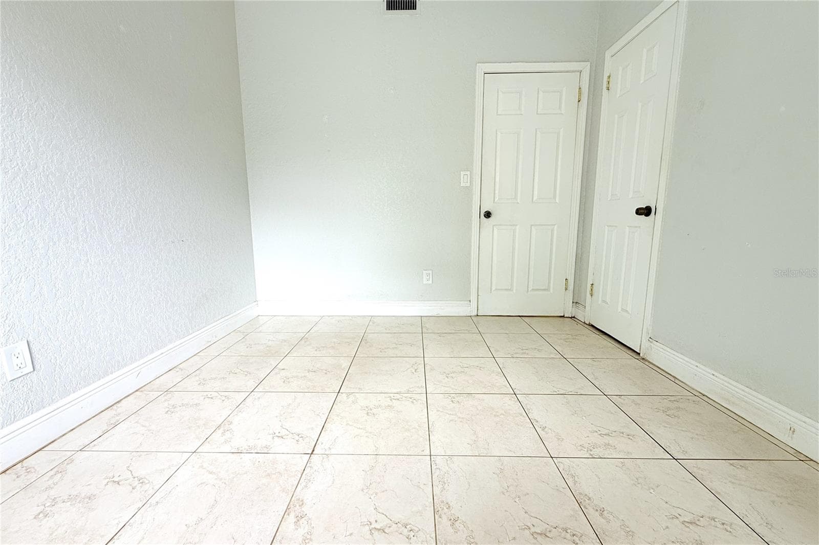Single Family Residence at 3201 RIVER GROVE DR, TAMPA, photo 38 of 82