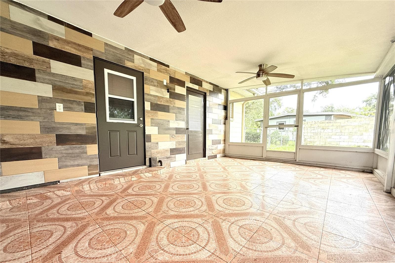 Single Family Residence at 3201 RIVER GROVE DR, TAMPA, photo 53 of 82