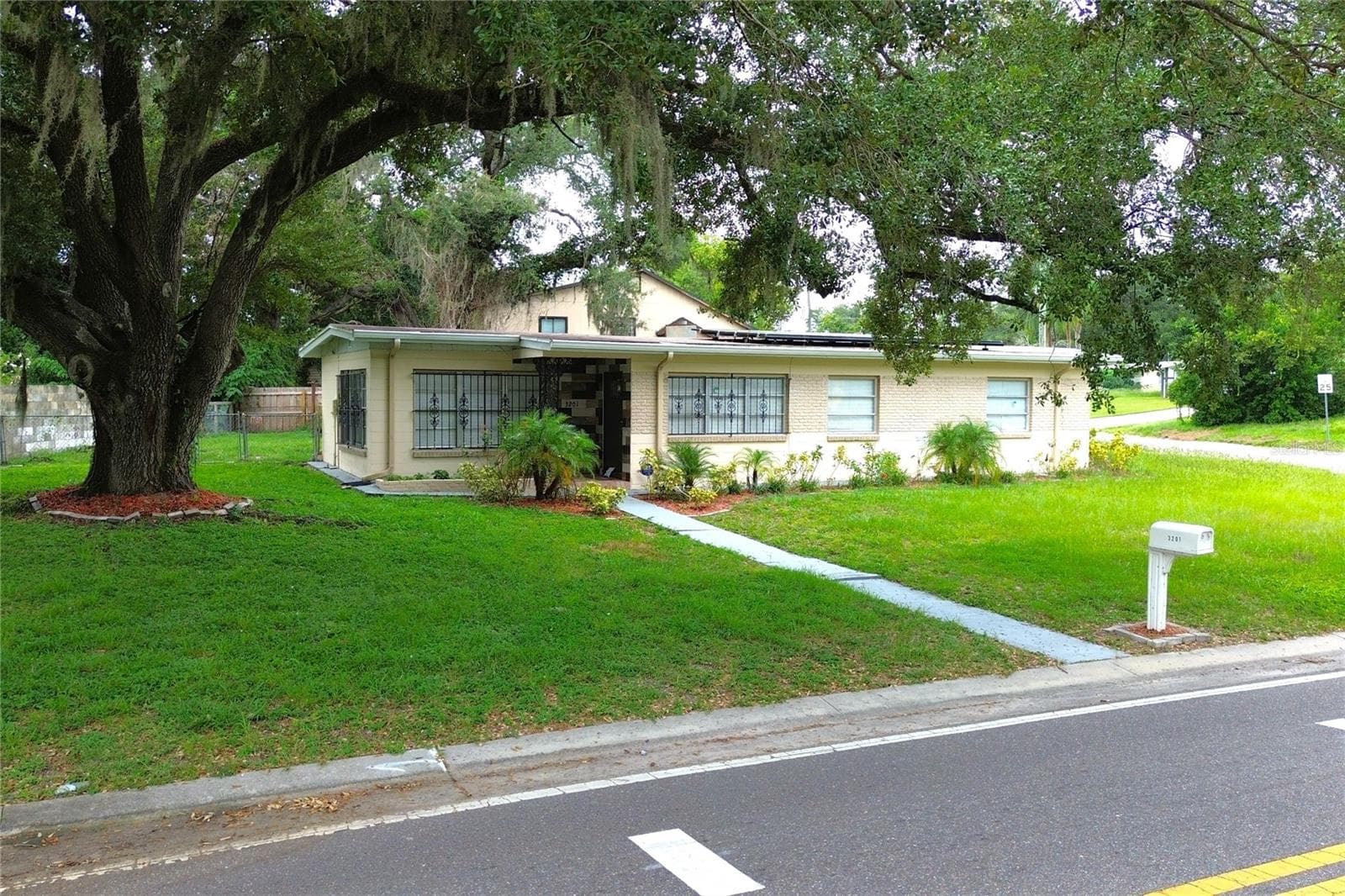 Single Family Residence at 3201 RIVER GROVE DR, TAMPA, photo 73 of 82