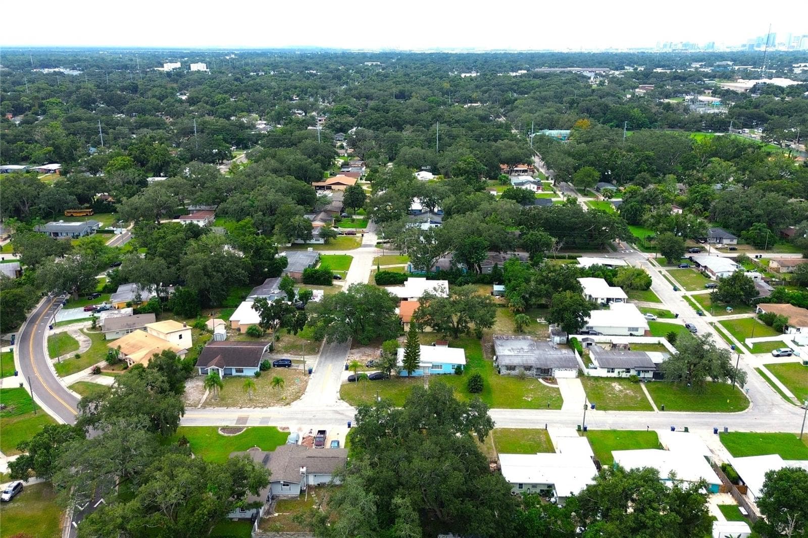 Single Family Residence at 3201 RIVER GROVE DR, TAMPA, photo 76 of 82