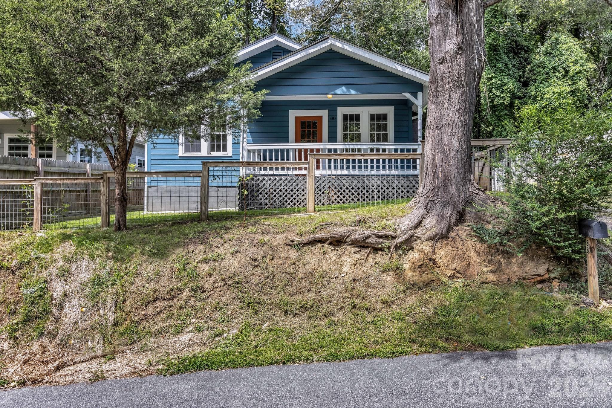 Single Family Residence at 88 Brooklyn Road, Asheville, photo 2 of 40