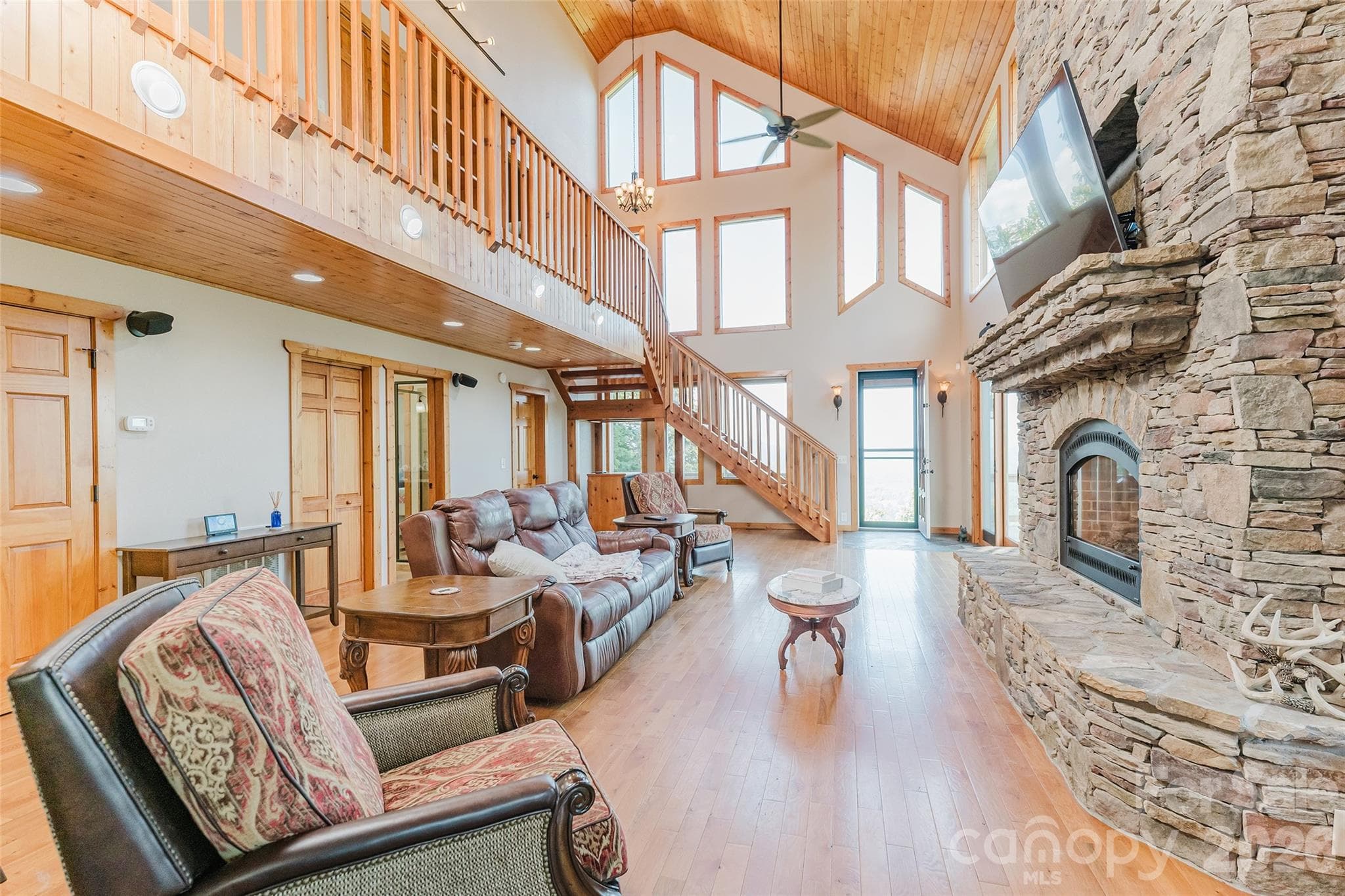 Single Family Residence at 168 Laramie Heights, Andrews, photo 3 of 44