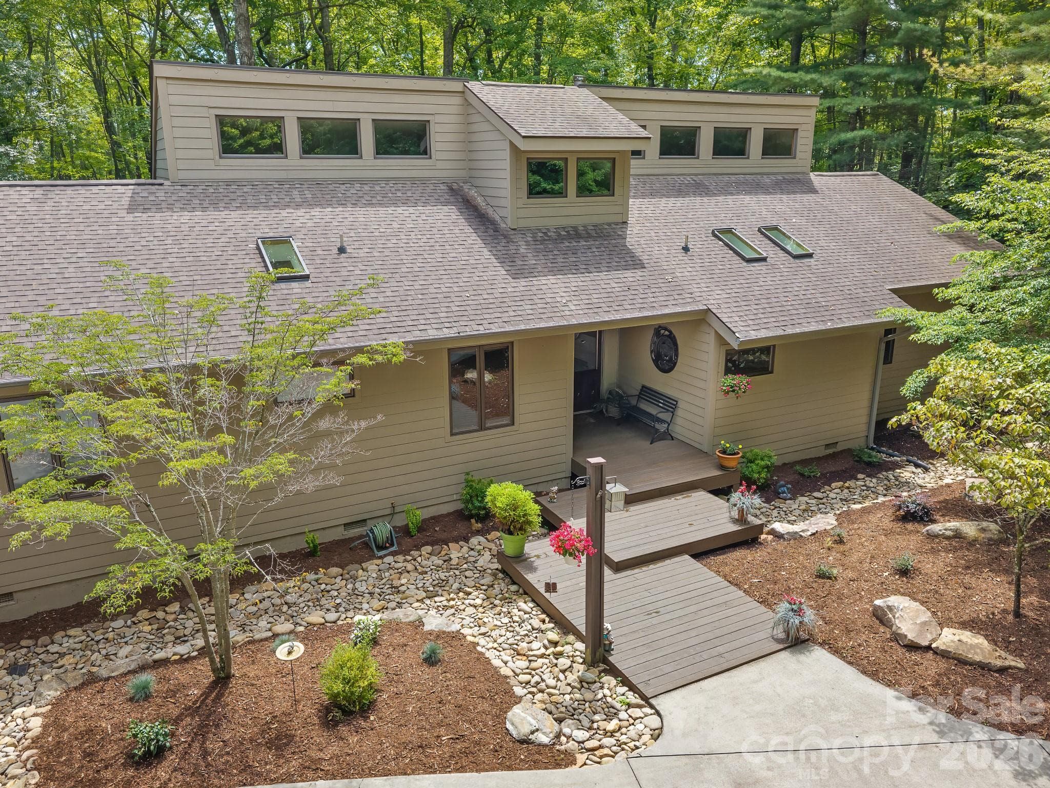 Single Family Residence at 1370 Salola Lane, Brevard, photo 3 of 47