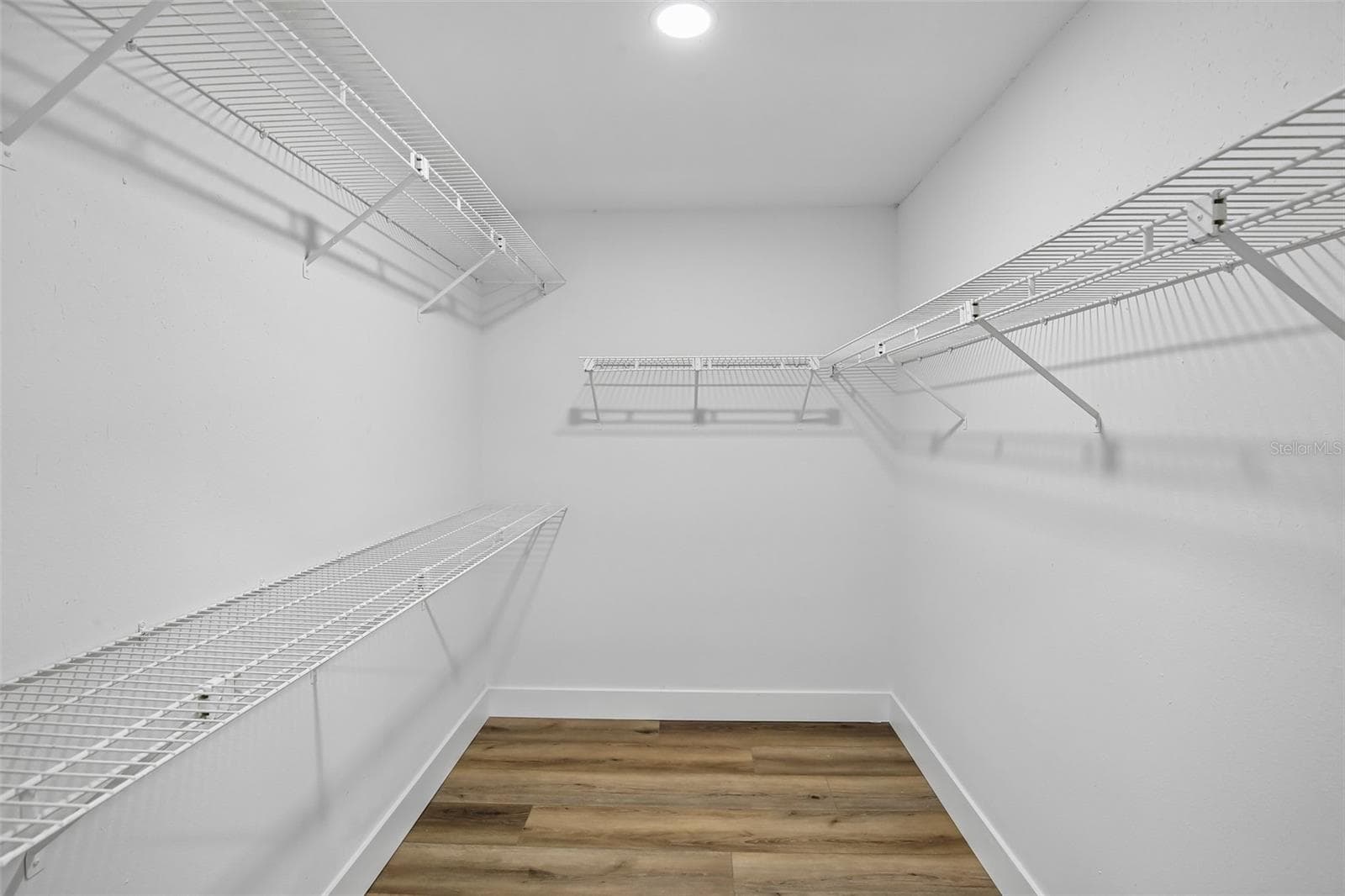 Primary Walk-In Closet - 3093 CREST DR, CLEARWATER
