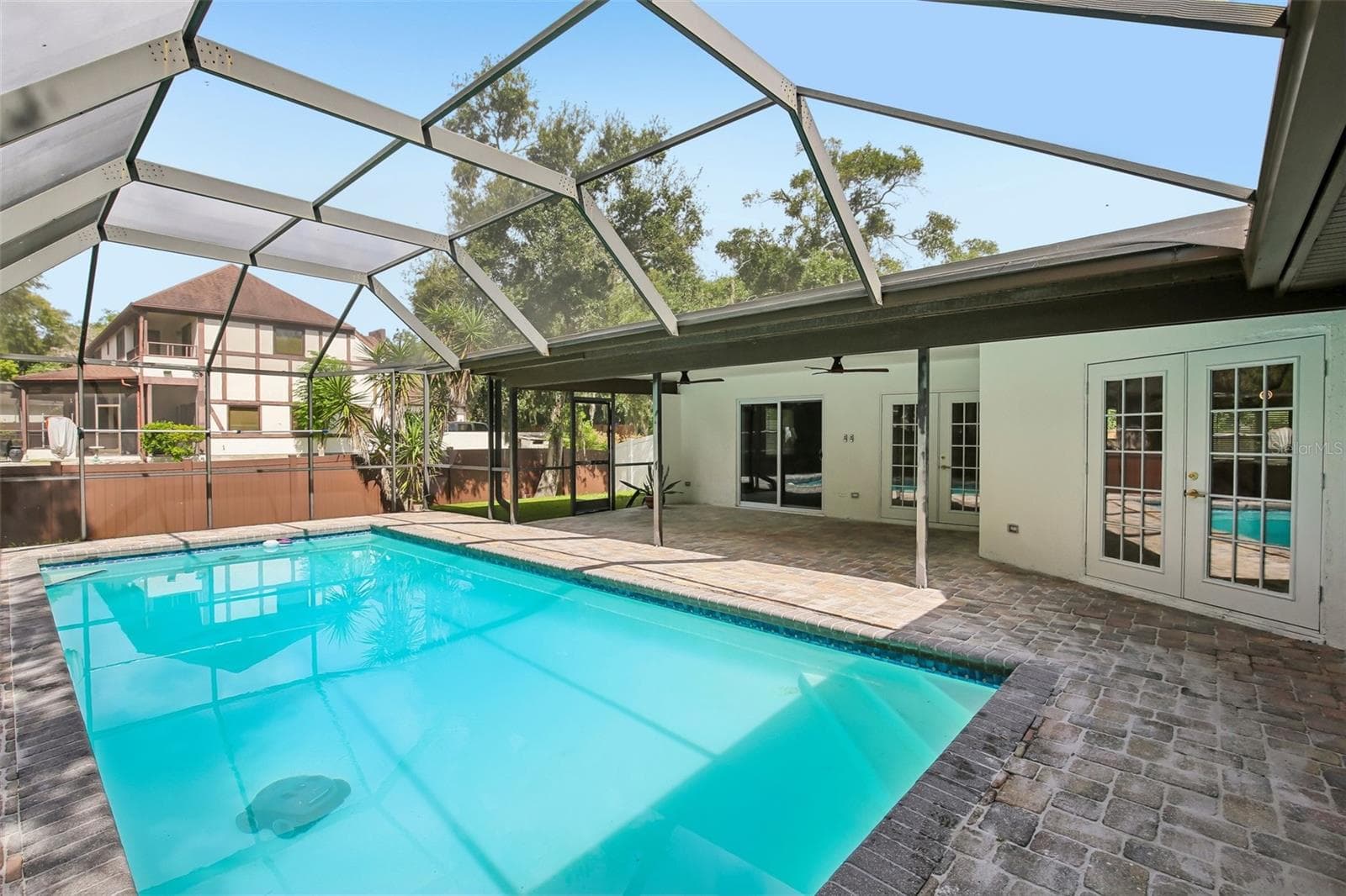 Screened Pool & Patio - 3093 CREST DR, CLEARWATER